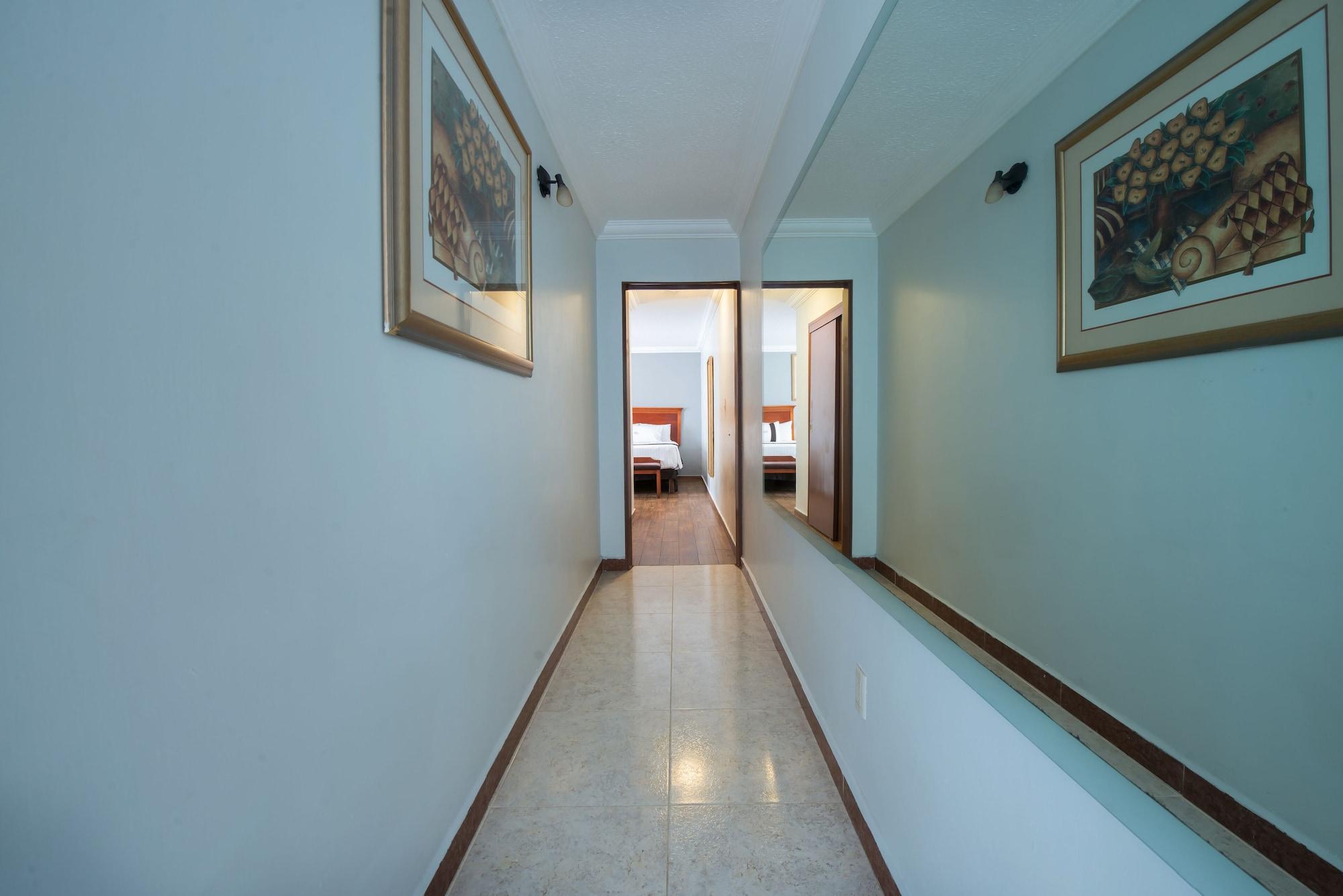 Del Marques Hotel And Suites Гвадалахара Екстер'єр фото