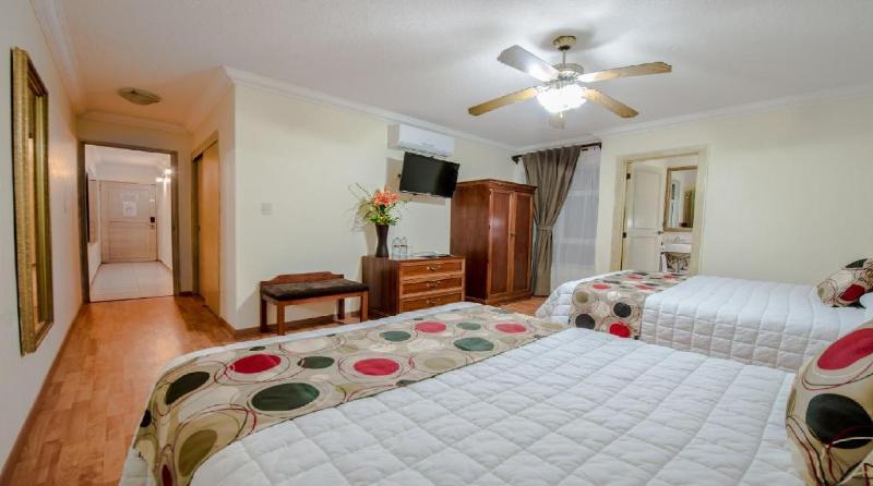 Del Marques Hotel And Suites Гвадалахара Екстер'єр фото